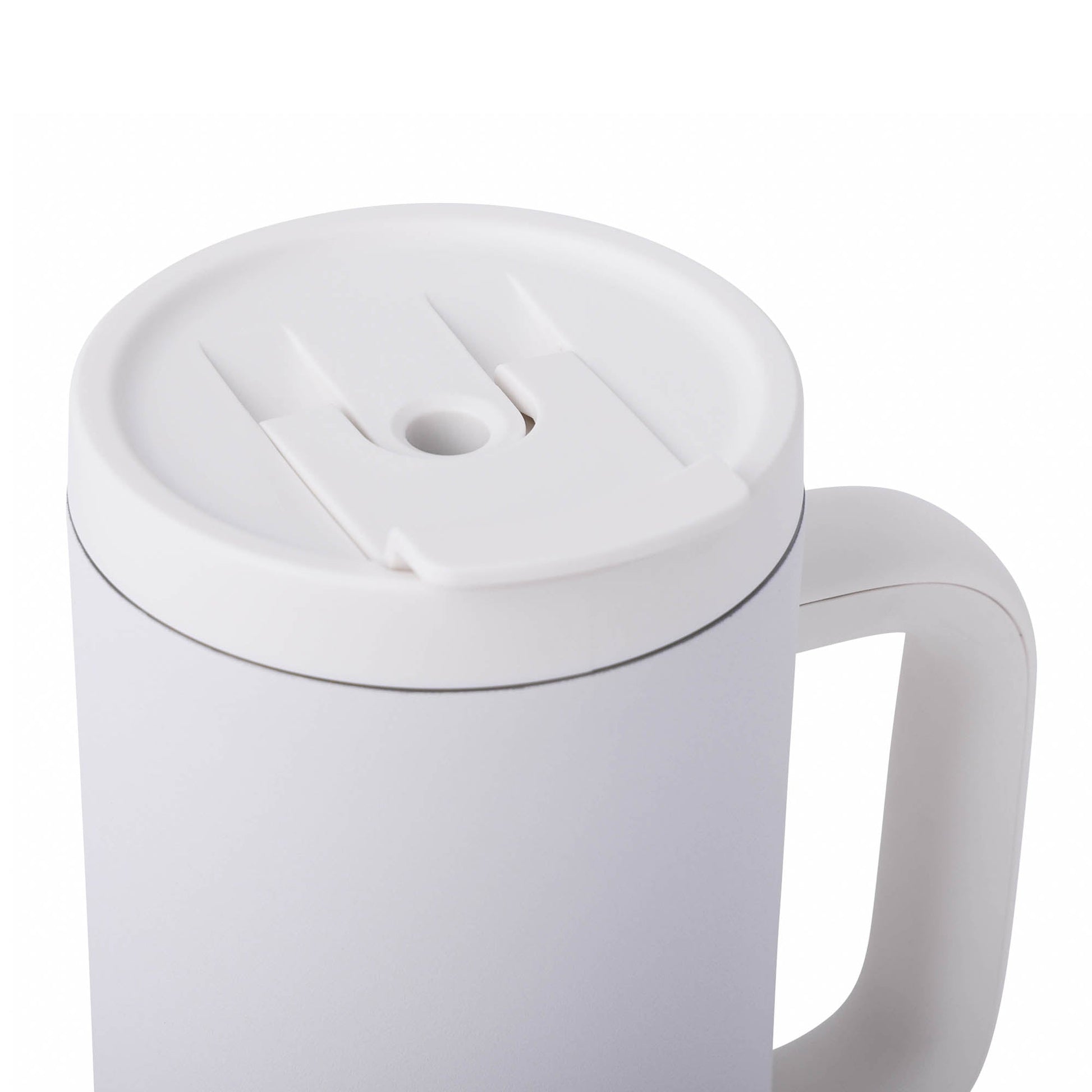 40-oz-leisure-tumbler-b1 CoreHome_MannaHydration_Whites_Raw-42.jpg