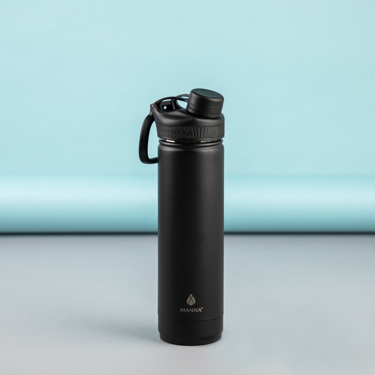 26-oz-saratoga-bottle-j7 MAN_Website_Saratoga_05.jpg